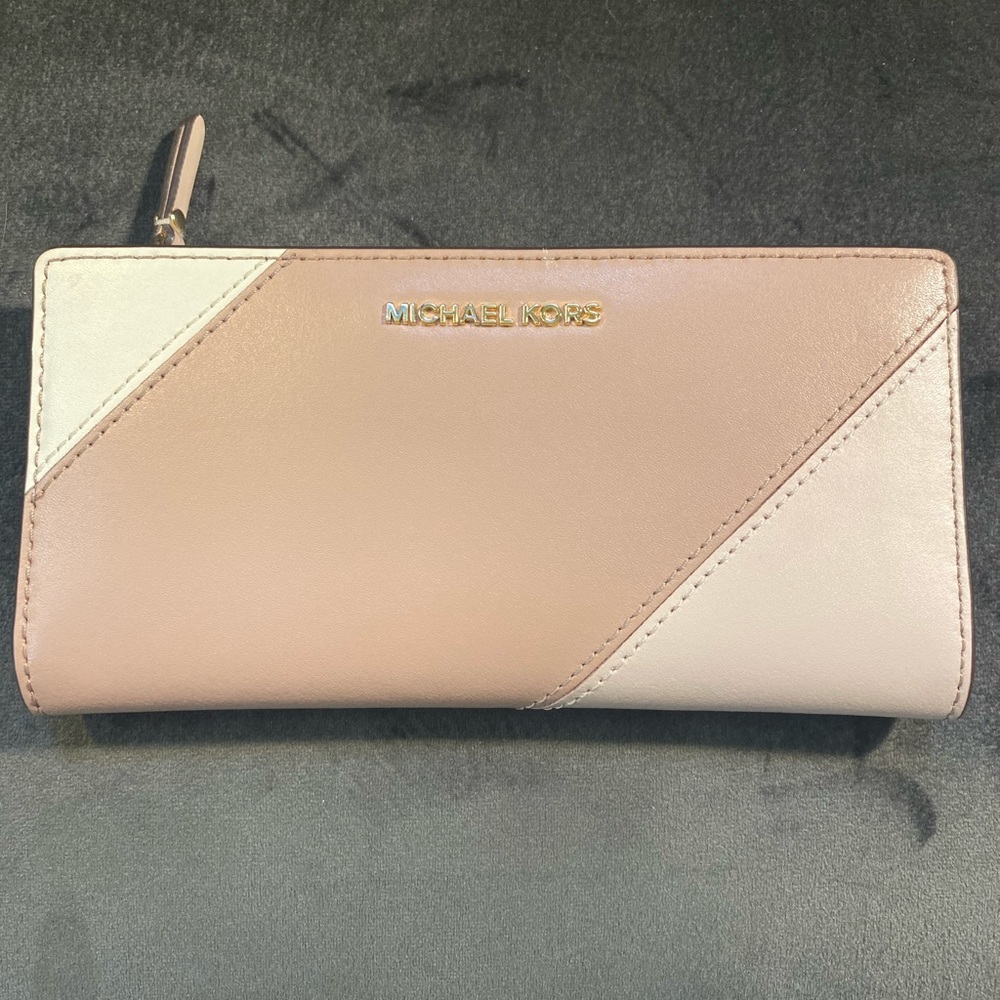Michael kors wallet